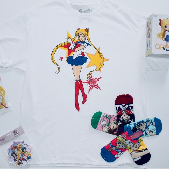 SAILOR MOON TShirt + Socks - Picture 2 of 3